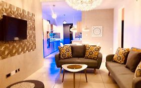 Luxury Westwood Apartment+Pool
